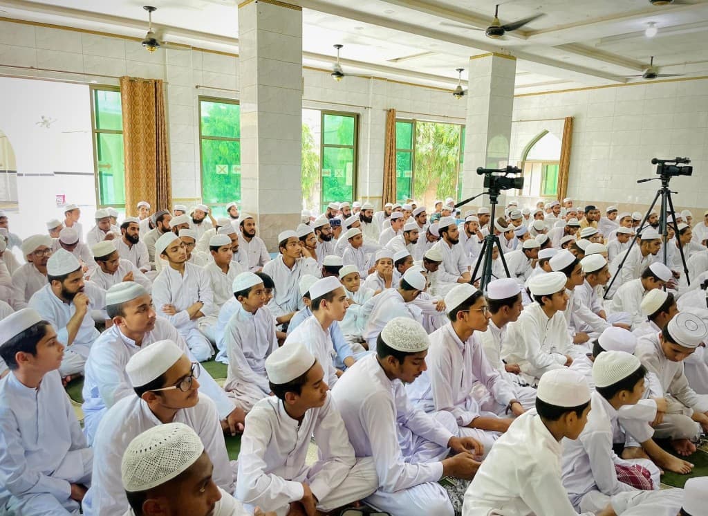 Open Quran for recitation and translation study