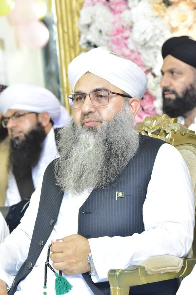 Photograph of Alhaj Mufti Imadullah Qadri Naeemi, founder of Alvasatiya Islamic Center